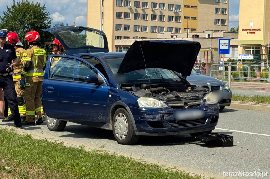 Zderzenie samochodów na ulicy Bieszczadzkiej w Krośnie