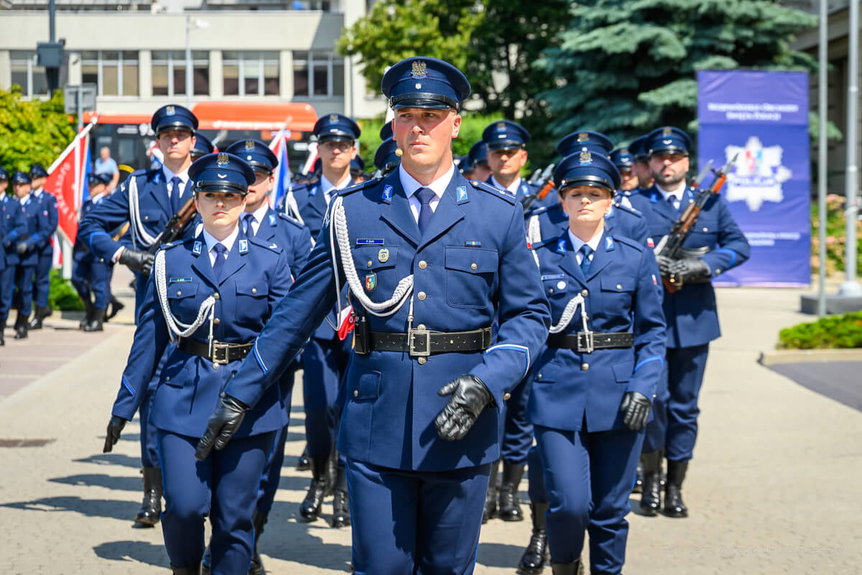 810 policjantów z Podkarpacia otrzymało awanse. Wojewódzkie obchody Święta Policji