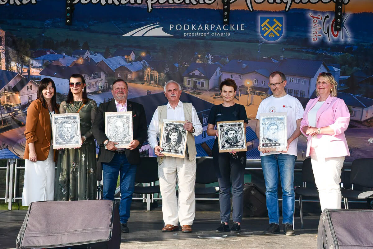 Gawęda, wystawa i koncert gwiazdy wieczoru. Pierwszy dzień święta Jaślisk
