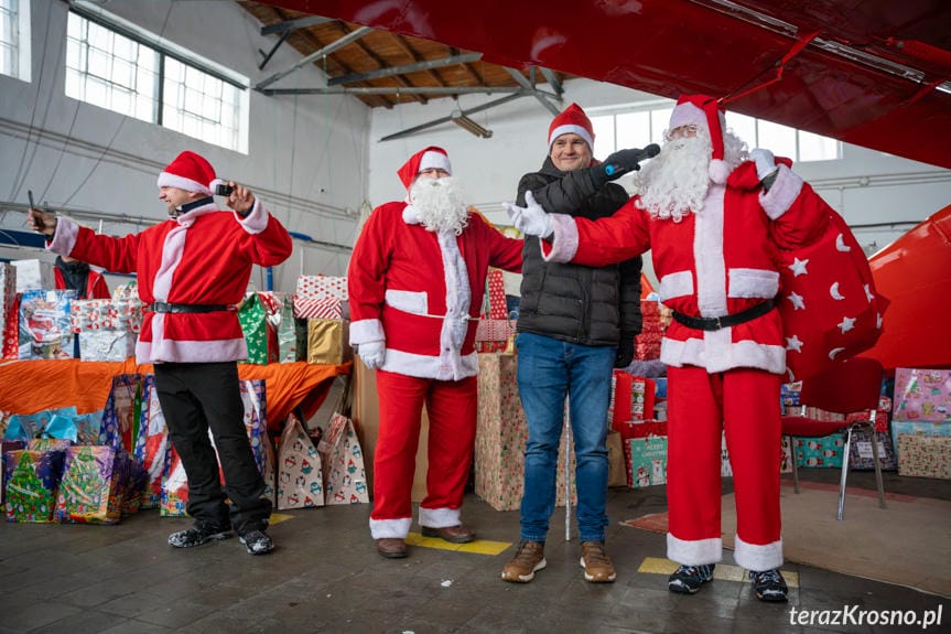 Mikołaj na lotnisku w Krośnie 2025