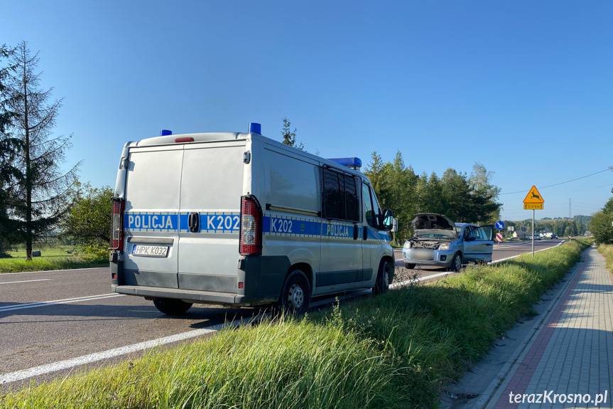 Zderzenie osobówki z ciężarówką w Iskrzyni