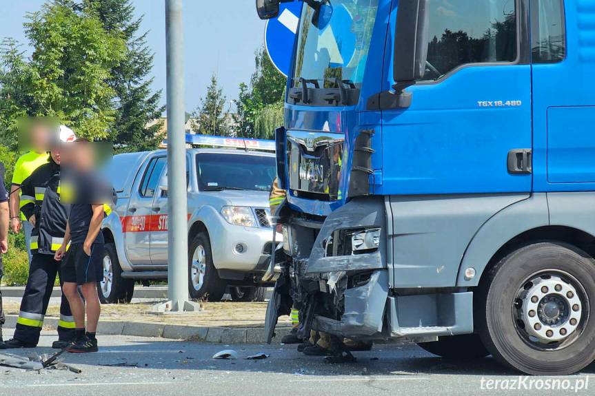 Wypadek na skrzyżowaniu w Krośnie
