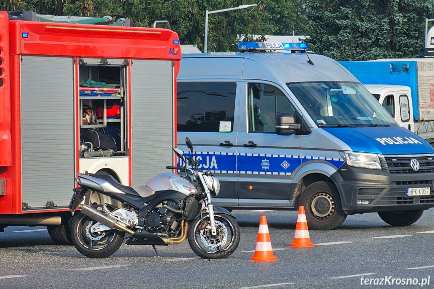 Zderzenie osobówki z motocyklem