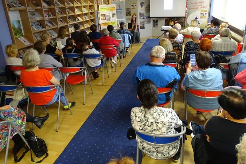 "To są poetki na dzisiaj.." -  Izolda Kiec o Zuzannie Ginczance i Felicji Kruszewskiej 