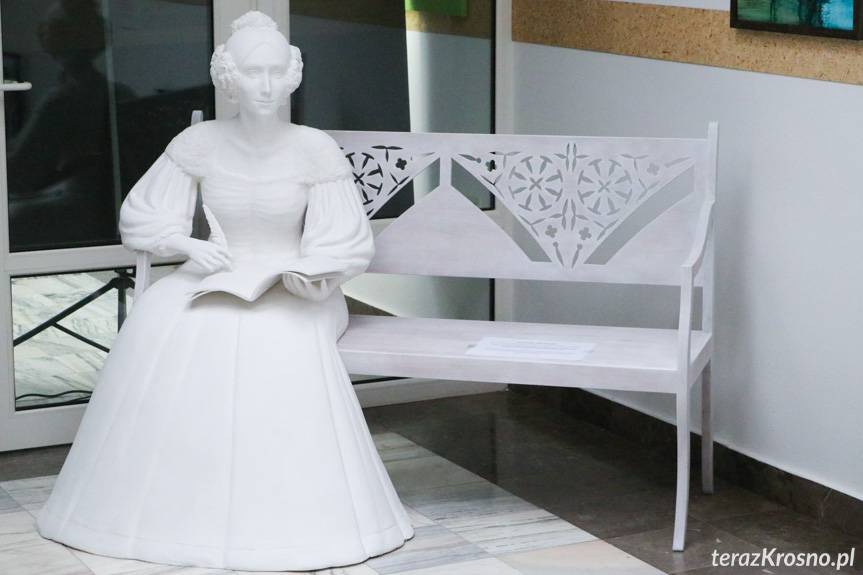 Ławeczka Amelii w sercu uzdrowiska