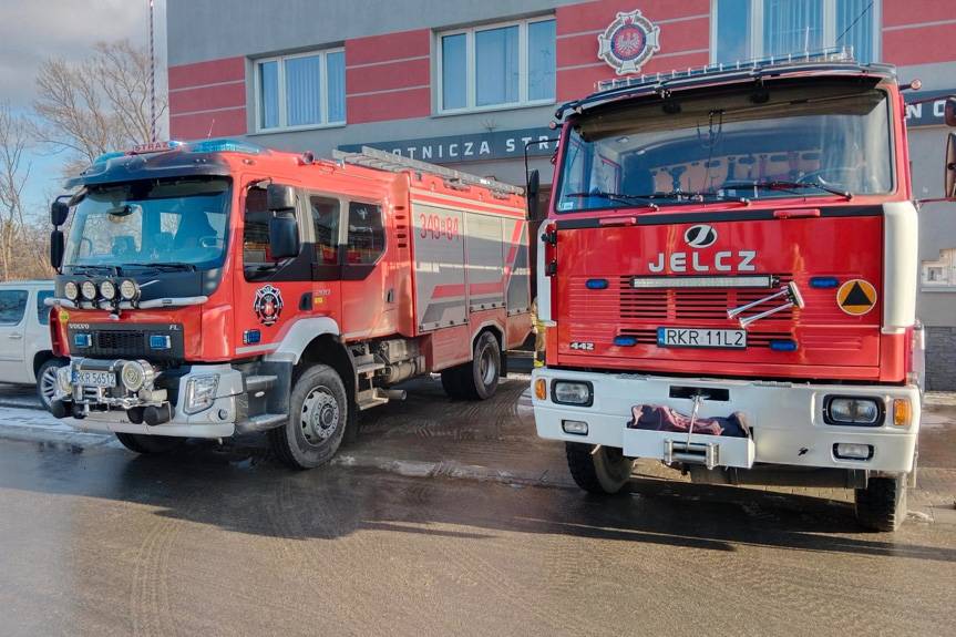 Klimkówka. Pożar w hali produkcyjnej