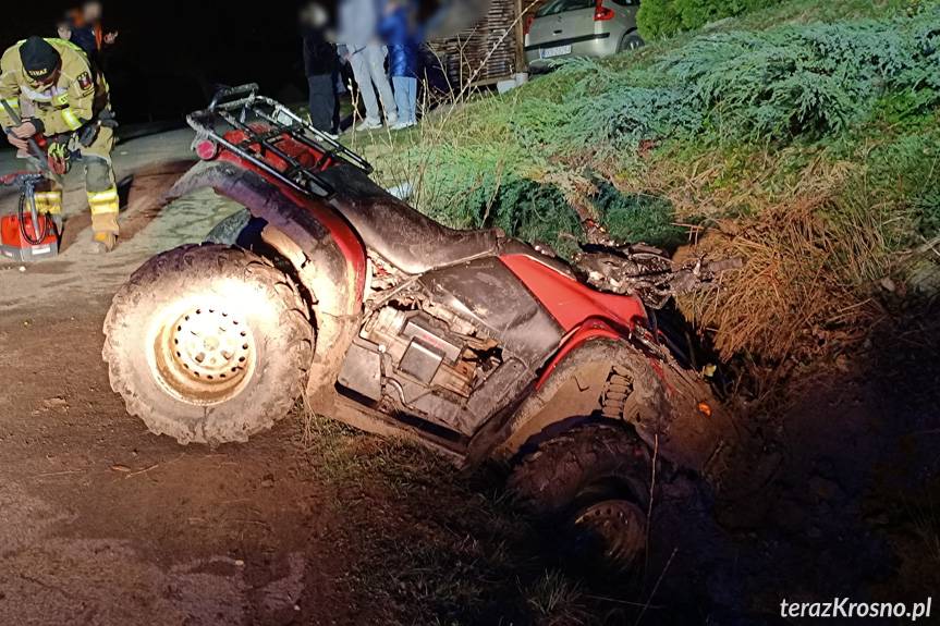 Posada Górna. Dwóch pijanych na quadzie