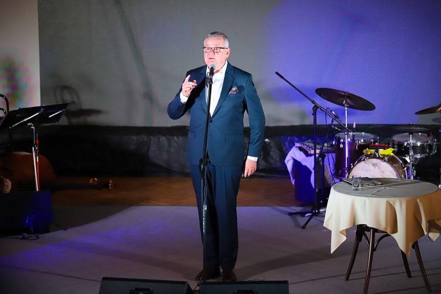 Koncert pełen humoru w Jedliczu