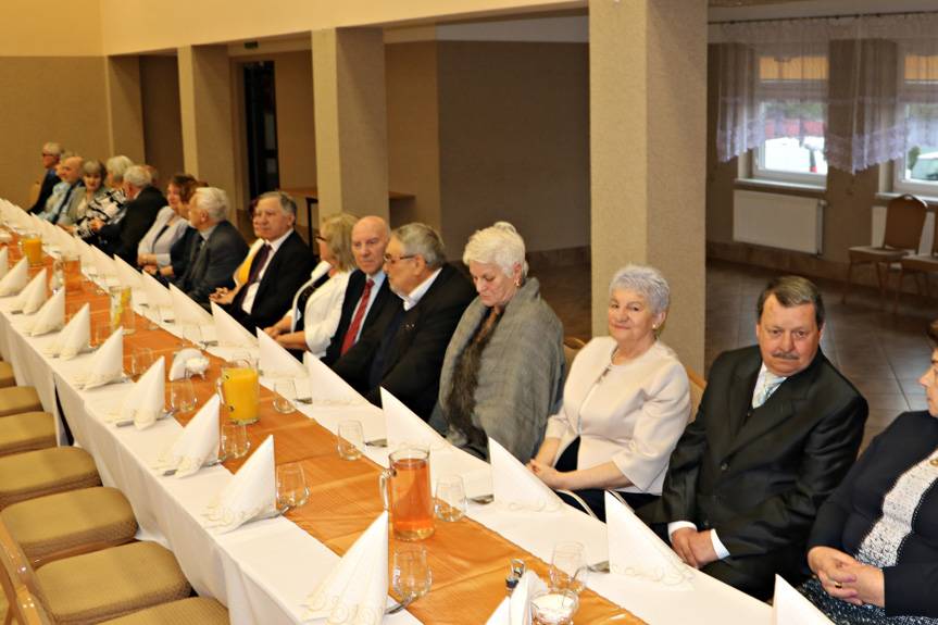 Złote Gody w gminie Chorkówka. 32 pary świętowały 50-lecie pożycia małżeńskiego