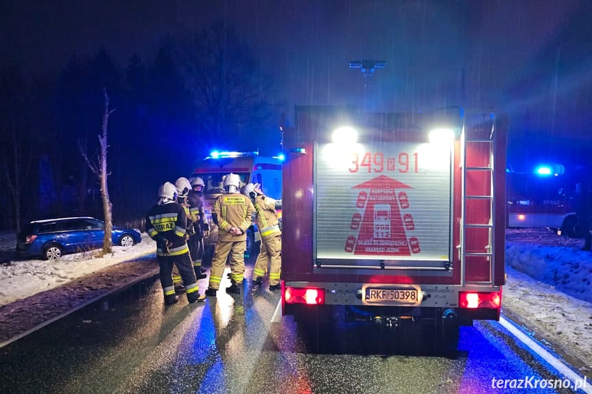 Wypadek w Ustrobnej z udziałem 4 samochodów