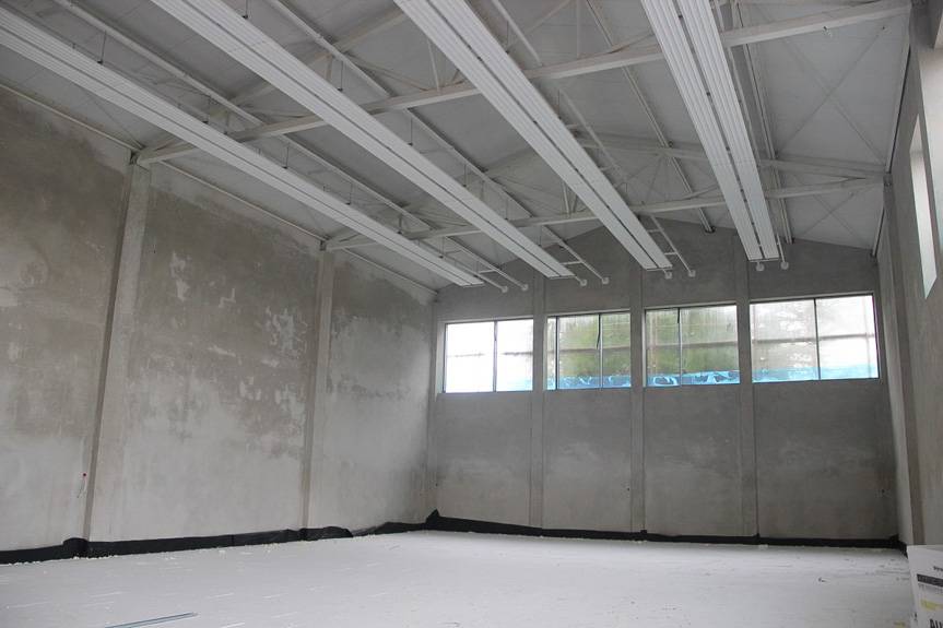 Prace przy budowie sali idą pełną parą