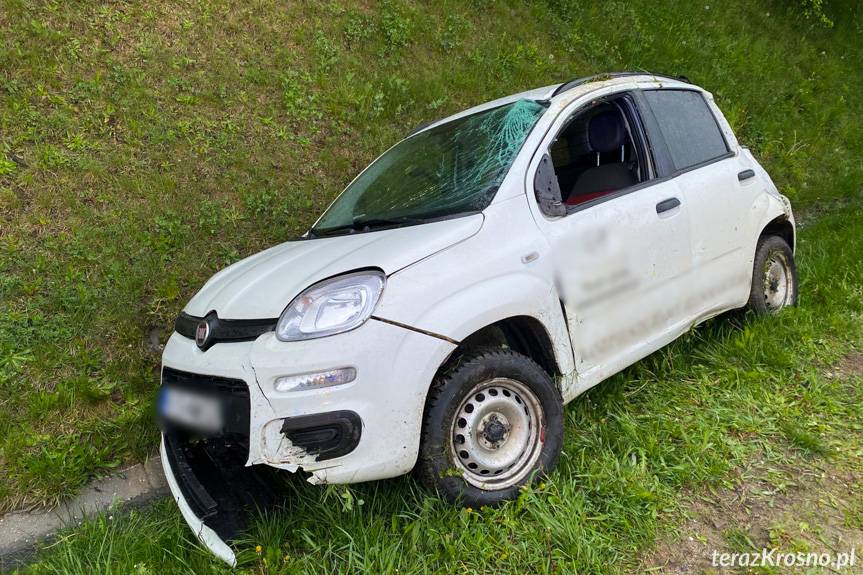 Kombornia. Fiat w rowie