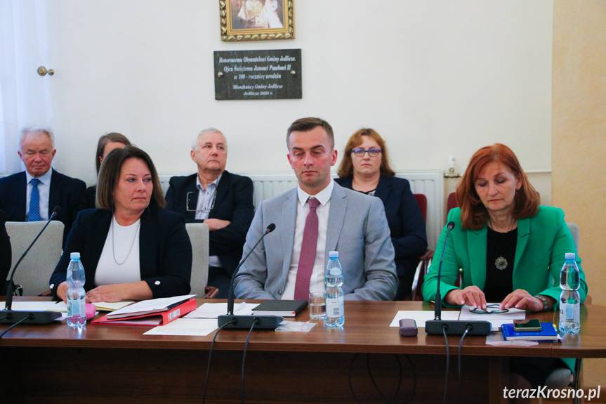 Wojciech Tomkiewicz oficjalnie burmistrzem gminy Jedlicze