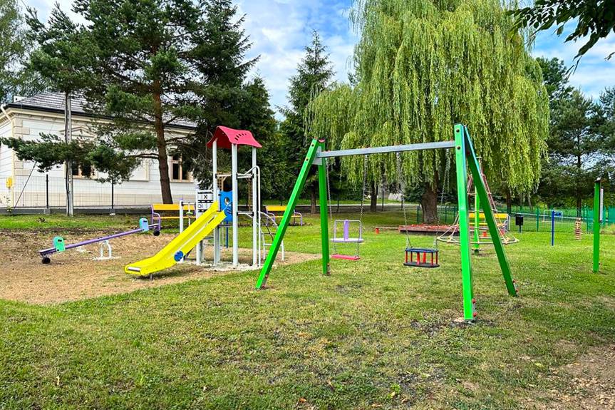 Zmodernizowany plac zabaw wzbogacony o nowe atrakcje