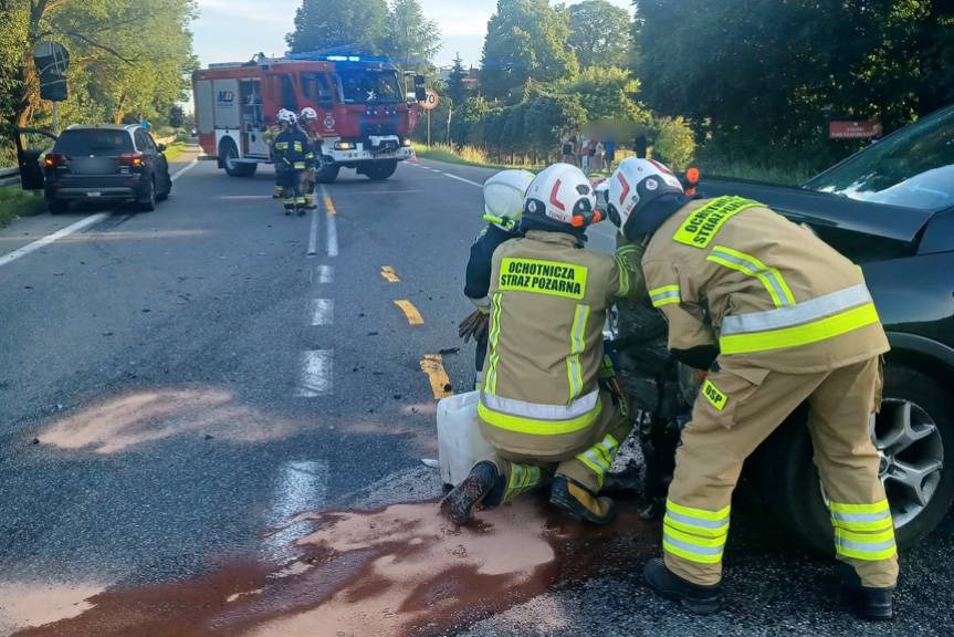 Zderzenie dwóch samochodów w Tylawie