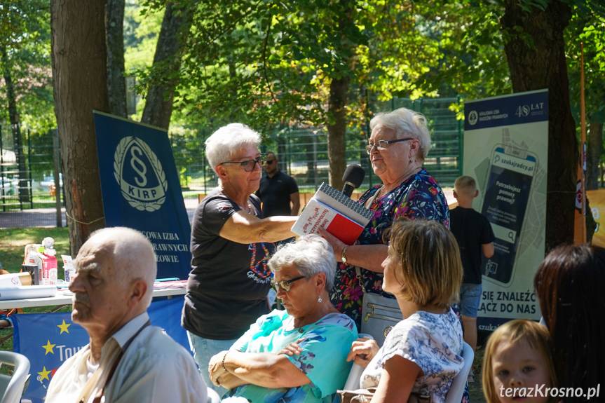 Budowanie świadomego społeczeństwa. "Tour de Konstytucja" w Krośnie