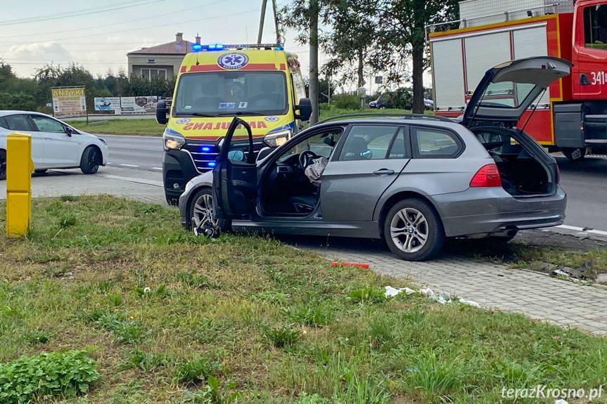 Zderzenie dwóch samochodów w Korczynie