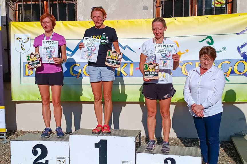 Biegacze zmierzyli się z górą Cergowa