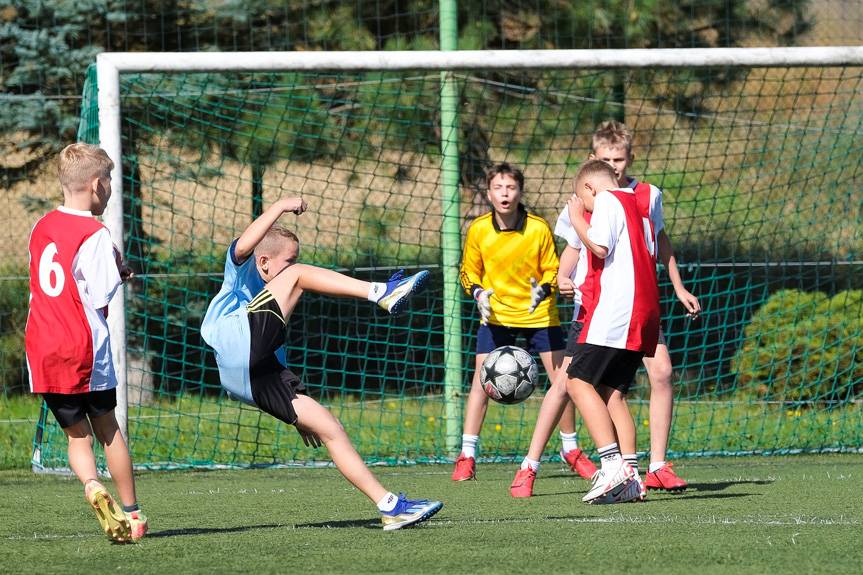 Sportowa rywalizacja i dobra zabawa. IV edycja turnieju o Puchar Dyrektora