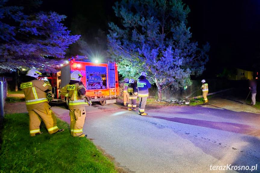 Krosno. Pożar worków z odpadami