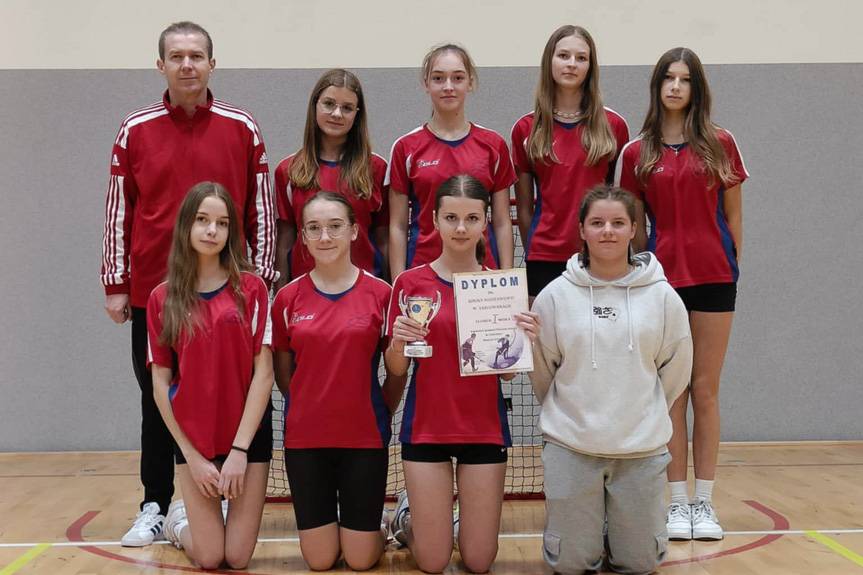 Szkolny turniej unihokeja wyłonił najlepszych