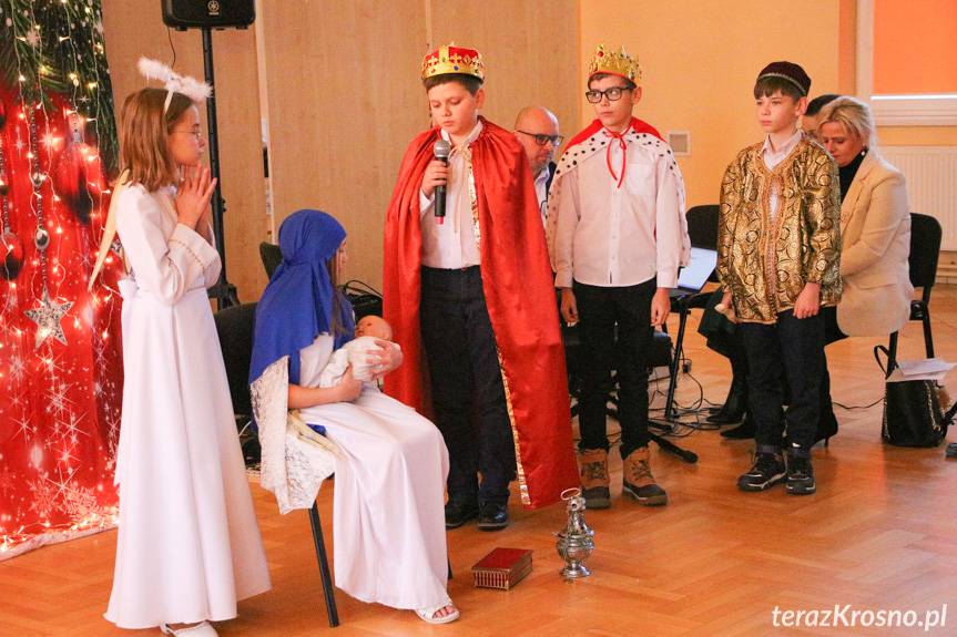 Kiermasz bożonarodzeniowy we Wrocance [ZDJĘCIA]