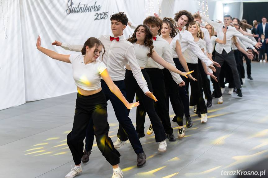 Studniówka jak z marzeń! Tak bawili się maturzyści z "Kopernika"