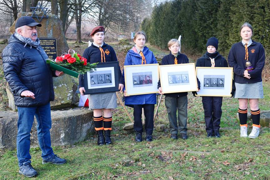 Dukla uczciła pamięć ofiar Holokaustu w 80. rocznicę wyzwolenia Auschwitz