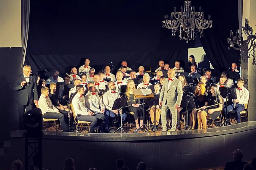 Muzyczna podróż przez Ameryki. Koncert Orkiestry Dętej w Targowiskach