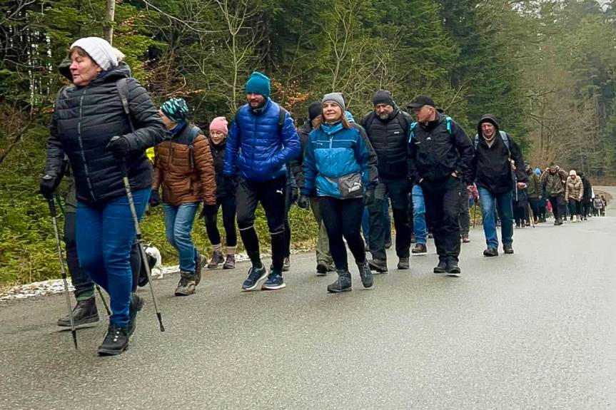 Spacery w gminie Wojaszówka - blisko 140 osób na trasie
