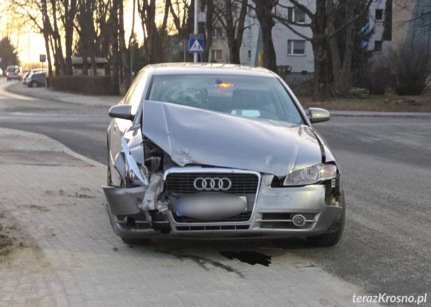 Zderzenie dwóch samochodów w Krośnie