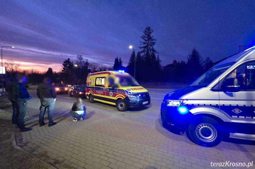 Zderzenie dwóch samochodów na Niepodległości