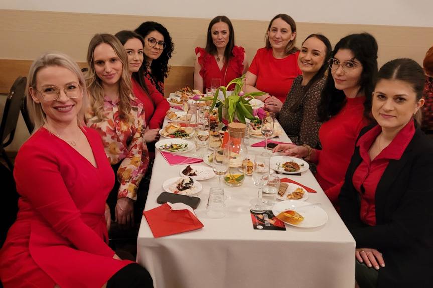 Lady in Red czyli Dzień Kobiet w wyjątkowym stylu
