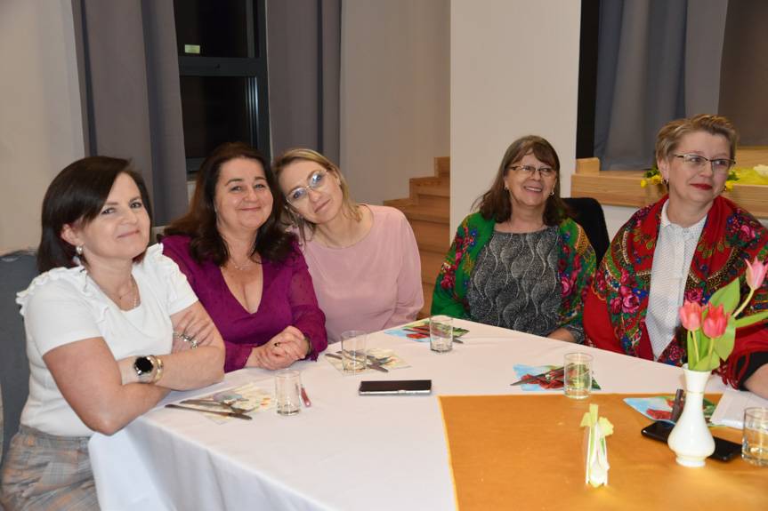 "Gdzie kobiety, tam magia" - Dzień Kobiet w Lubatowej