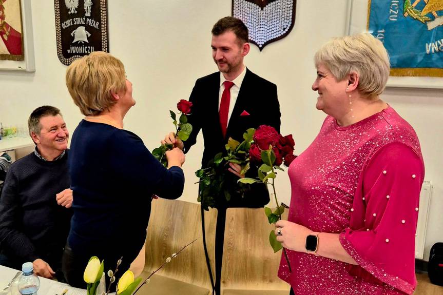 Seniorzy z Klubu "Sami Swoi" świętowali Dzień Kobiet i Dzień Mężczyzn