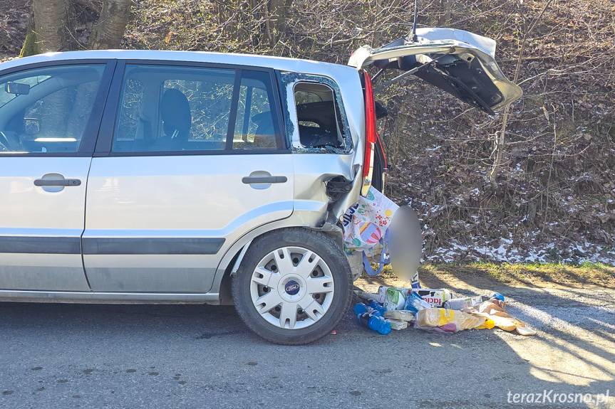 Kombornia. Zderzenie dwóch samochodów