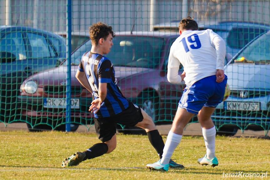 Porażka Nafty Jedlicze na inaugurację wiosny. Tempo Nienaszów skuteczniejsze po przerwie
