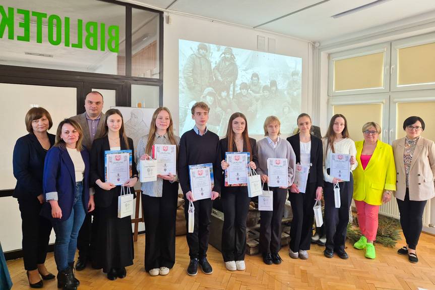 Pamięć o Sybirakach wciąż żywa. Konkurs recytatorski w Iwoniczu