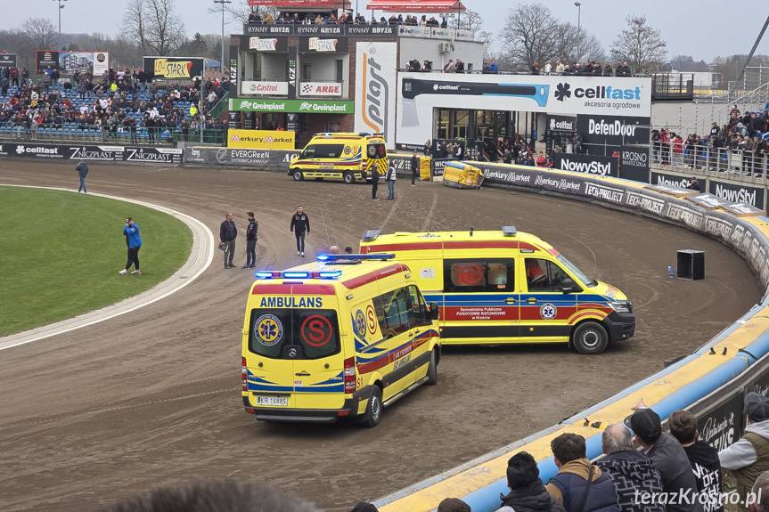 Karambol podczas sparingu Wilków Krosno i Stali Rzeszów