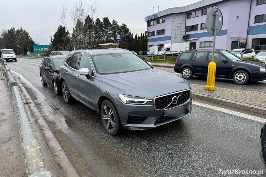 Zderzenie dwóch samochodów w Krośnie