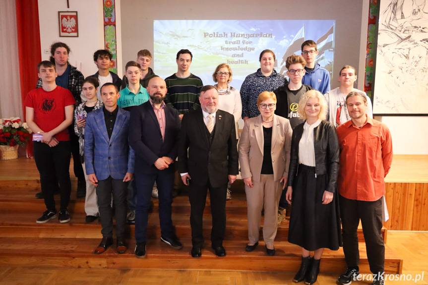 Liceum Ogólnokształcące w Rymanowie: polsko-węgierskim szlakiem po wiedzę i zdrowie [ZDJĘCIA]