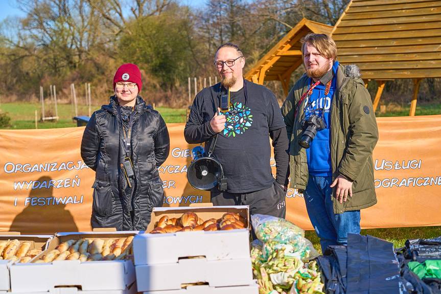 Jedlicze. Młodzież i mieszkańcy sprzątali brzegi Jasiołki