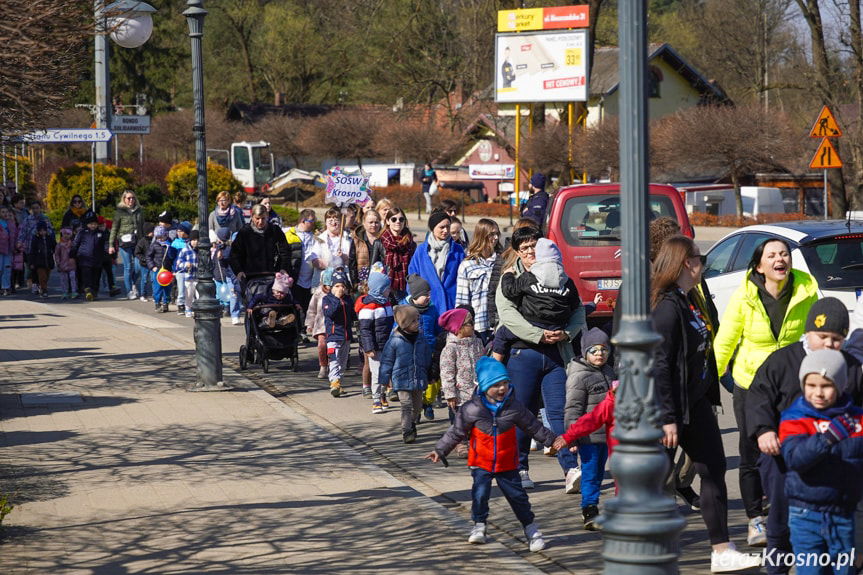 21 balonów nad Krosnem. Symbol wsparcia dla osób z zespołem Downa