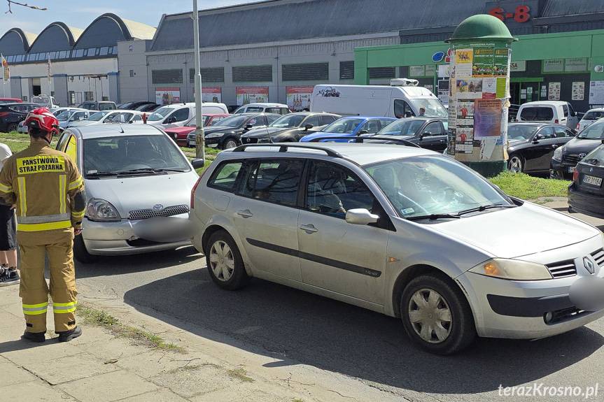 Zderzenie dwóch samochodów w Krośnie