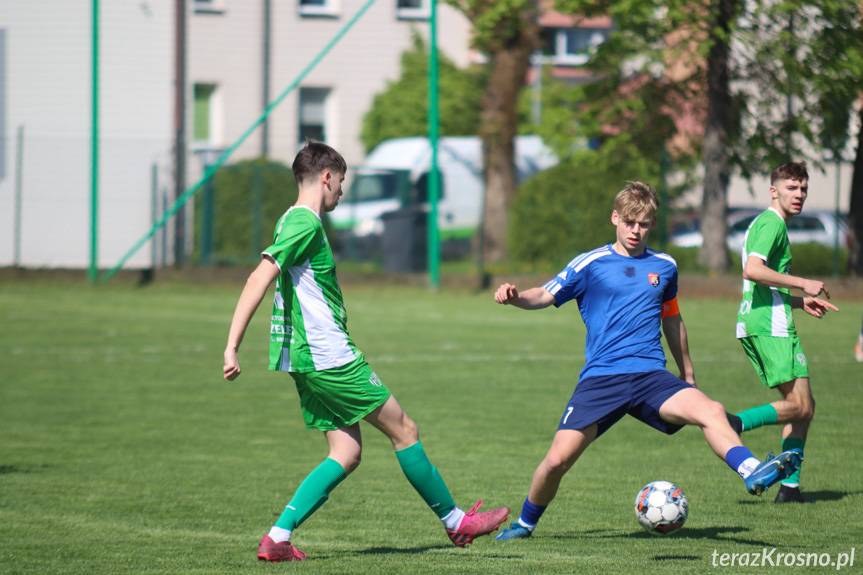 Juniorzy Guzikówki Krosno górą w pojedynku z Przełęczą Dukla [ZDJĘCIA]