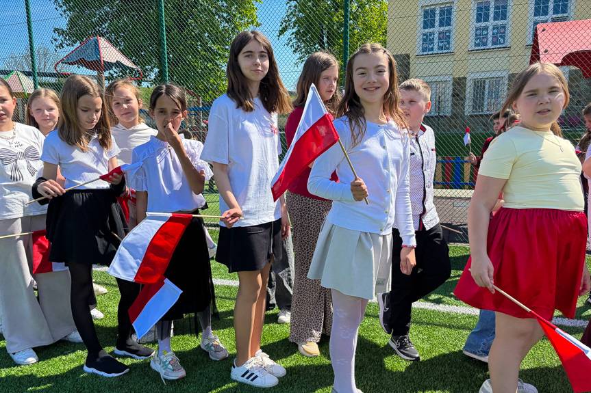 Biało-czerwono w Szkole Podstawowej w Rymanowie [FILM]