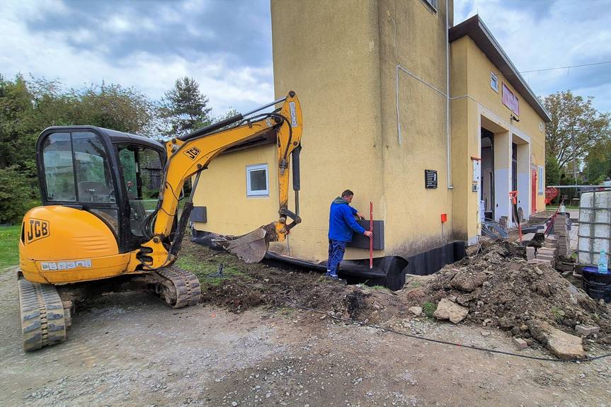 Jaszczew. Trwa II etap rozbudowy remizy OSP