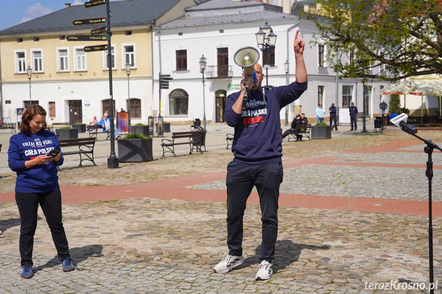 Mocne słowa na krośnieńskim rynku. Spotkanie z parlamentarzystami w ramach akcji "Obywatele Naprzód"