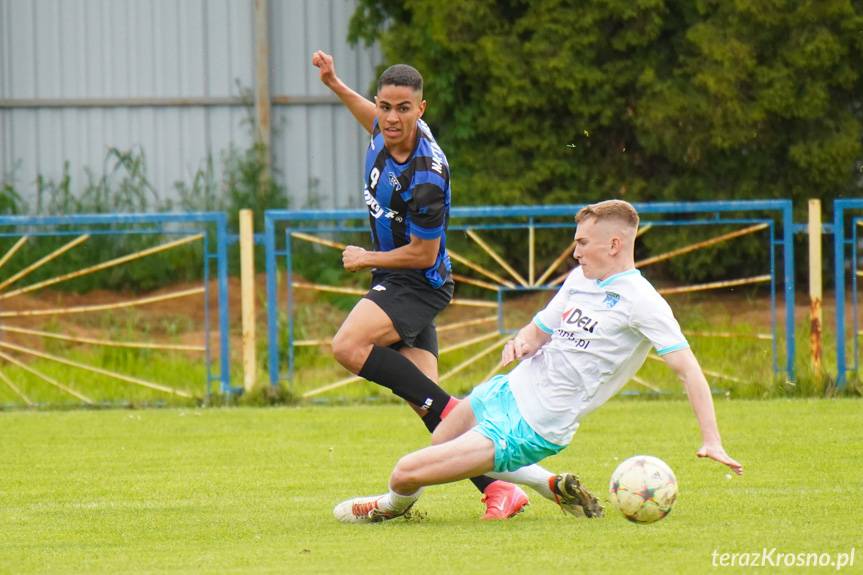 Nafta Splast Jedlicze - Zorza Łęki Dukielskie 4:1 [ZDJĘCIA]