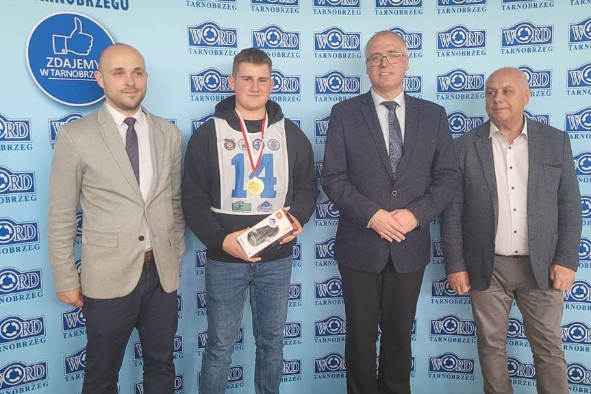 Uczniowie ZS w Iwoniczu Mistrzami Województwa Podkarpackiego